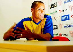 Série C: Desanimado, Rivaldo deve deixar o Mogi Mirim