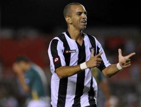 Tardelli inicia tratamento e fará exame no Atlético-MG