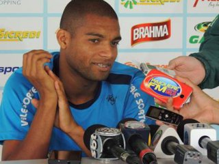 Série B: Avaí confirma interesse em lateral do Londrina