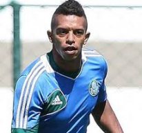 Ex-Goiás, lateral festeja nova chance no Palmeiras