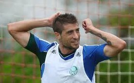 Copa 2014: Uruguai chama palmeirense e mais três que atuam no Brasil