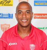 Mogi Mirim negocia Serginho com Portuguesa e Wagner deve defender o Figueirense