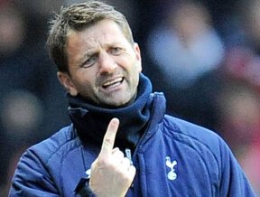 Inglês: Tottenham anuncia demissão do técnico