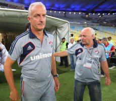 Conversa com Luxa esfria e Palmeiras procura ex-Santos