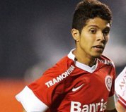 Série C: Madureira contrata ex-meia de Fluminense e Internacional