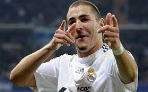 Inglês: Ídolo francês está na mira do Arsenal para a próxima temporada