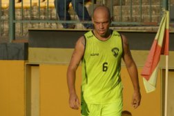 Série C: Duque contrata ex-São Paulo e confirma Moura como interino