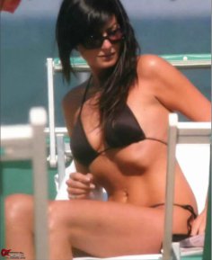 Goleiro famoso é flagrado em suposta noite de amor com apresentadora