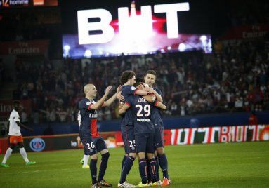 FRANCÊS: Brasileiro marca e PSG fecha temporada com goleada