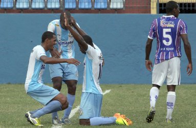 Madureira 0 x 1 Macaé – Bruno Alves da vitória ao Alvianil
