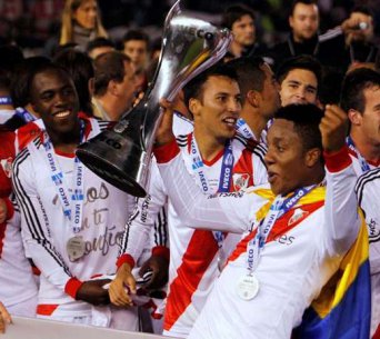 ARGENTINO: River goleia e volta a ser campeão após 6 anos