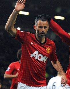 Ídolo do Manchester United se aposenta e deixa os gramados aos 40 anos