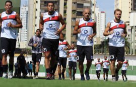 Série B: Sem voltar para casa, Joinville treina visando o líder