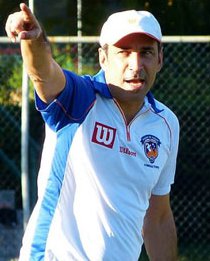 Com experiência no exterior, Vinícius Eutrópio aguarda nova chance