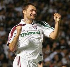 Santos entra em contato com Fluminense para contratar atacante