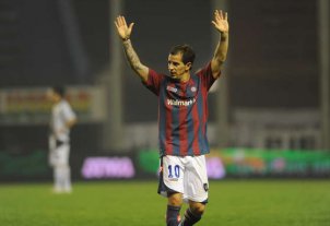 Bahia contrata ídolo do carrasco do Cruzeiro na Libertadores