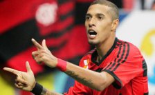 BRASILEIRÃO CHEVROLET: Cruzeiro e Grêmio roubam a liderança do Internacional