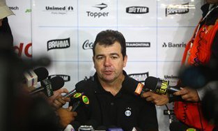 “O resultado foi mais do que merecido”, disse técnico do Grêmio