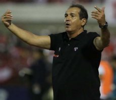 ‘O time parou, é difícil de explicar’, afirma Muricy Ramalho