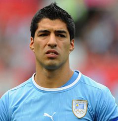 Copa 2014: Atacante do Uruguai passará por cirurgia e pode ficar fora do Mundial