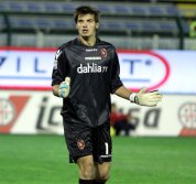 Italiano: Milan anuncia contratação de goleiro do Cagliari