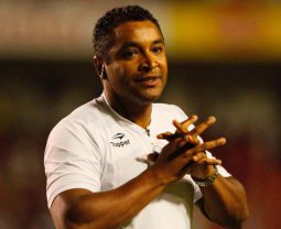 Série C: Roger Machado tem duas dúvidas para escalar o Juventude