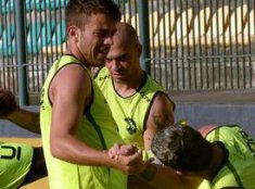 Duque de Caxias acerta com ex-meia de rival da Série C