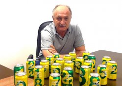 Família Scolari veste a nova lata de Guaraná Antarctica