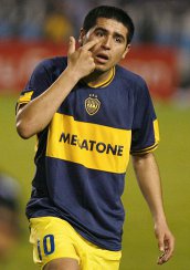 Dirigente de clube do Brasileirão se reúne com representantes de Riquelme