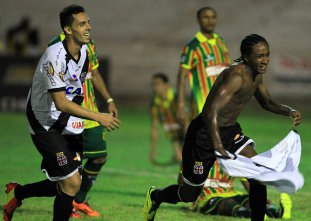 Joinville x Vasco - Para apagar as más lembranças 3 0002048191565 img
