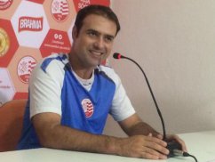 Paraná x Náutico – Tricolor pressionado e técnico na corda bamba