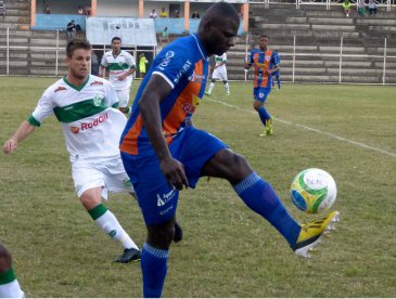 Caxias x Duque de Caxias – Grená em busca do G4