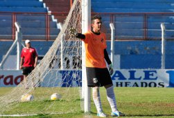 Paulista Sub20: Goleiro comemora empate na estreia do Independente