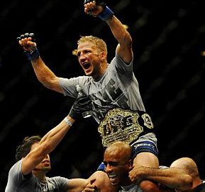 UFC: Renan Barão é dominado por TJ Dillashaw e perde cinturão