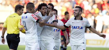 BRASILEIRÃO CHEVROLET: Cruzeiro retoma liderança e Corinthians quebra tabu em Recife