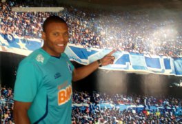 Ex-meia da Seleção é oferecido ao Santos