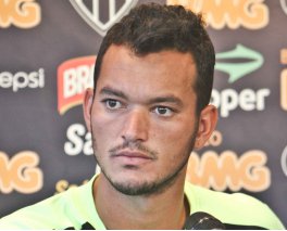 Zagueiro do Atlético-MG volta a sentir lesão e não pega o Fluminense