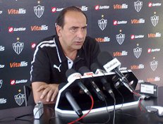 Presidente do Atlético-MG anuncia saída de atacante: ‘Tchau e bença’