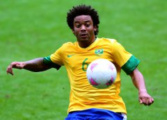 Copa 2014: Com lateral titular, Seleção está completa na Granja Comary