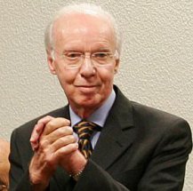 Internado com infecção, Zagallo pode perder Copa