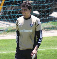 Reserva de Cavalieri quer aproveitar chances no Fluminense