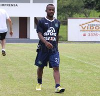 Série B: Meia da Chapecoense acerta com o Santa Cruz