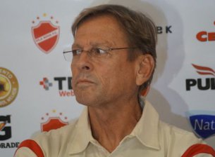 Próximo da Série C, Vila Nova anuncia saída de treinador