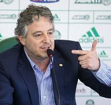 Após derrota, Paulo Nobre é impedido de sair do estádio pelos torcedores