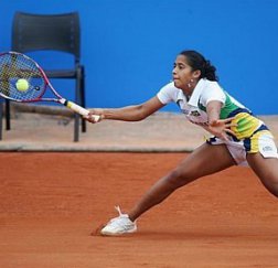 Tênis: Teliana luta, mas perde e dá adeus a Roland Garros