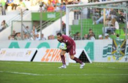 Série C: Goleiro do Guarani lamenta goleada e enaltece o Duque