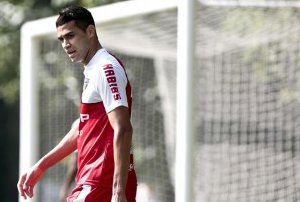 Ex-Timão e ex-Palmeiras participam de treino com reservas no São Paulo
