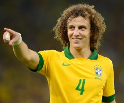 Copa 2014: “Europeu”, zagueiro celebra reconhecimento na Seleção