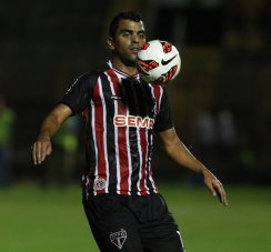 São Paulo faz treino fechado antes de pegar Atlético-MG