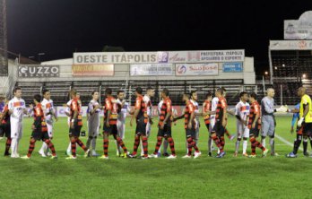 Oeste 2 x 2 Paraná – Rubrão cede empate e vê cair sequência de vitórias